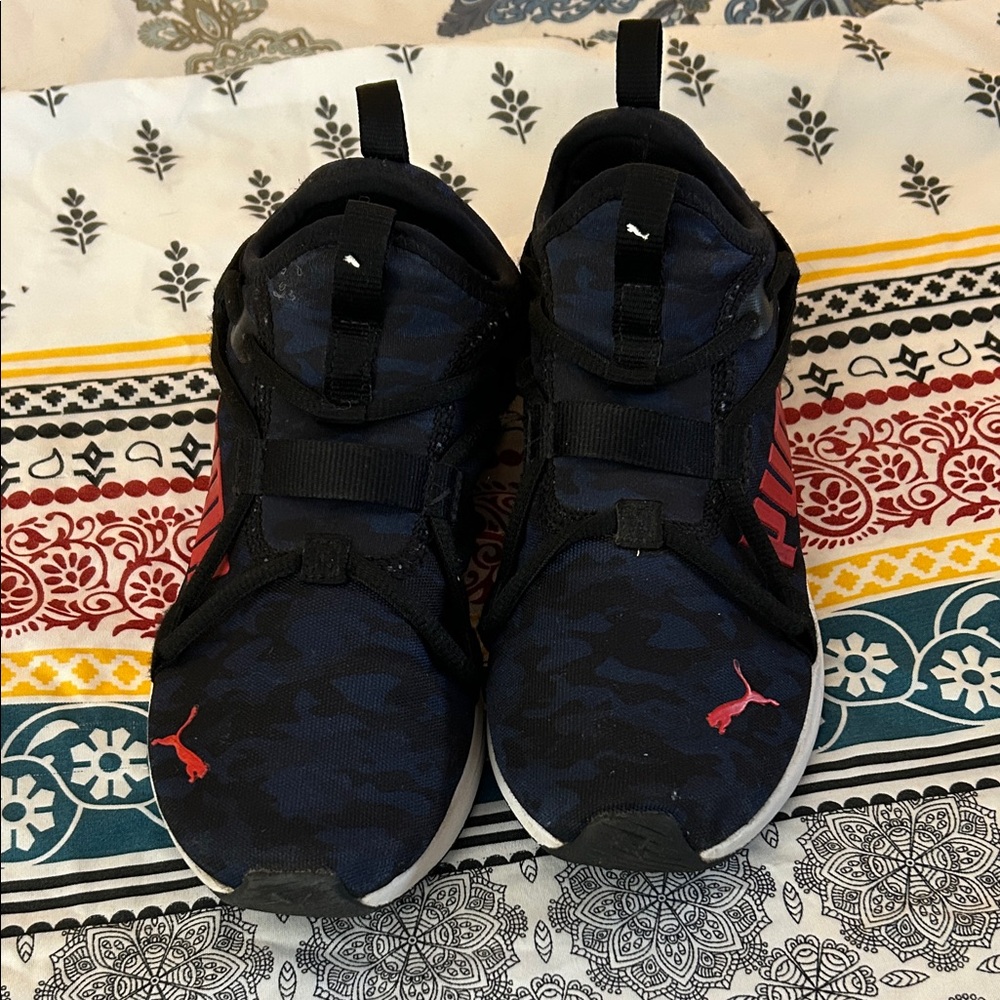 Puma Kids' Black and Red Sneakers